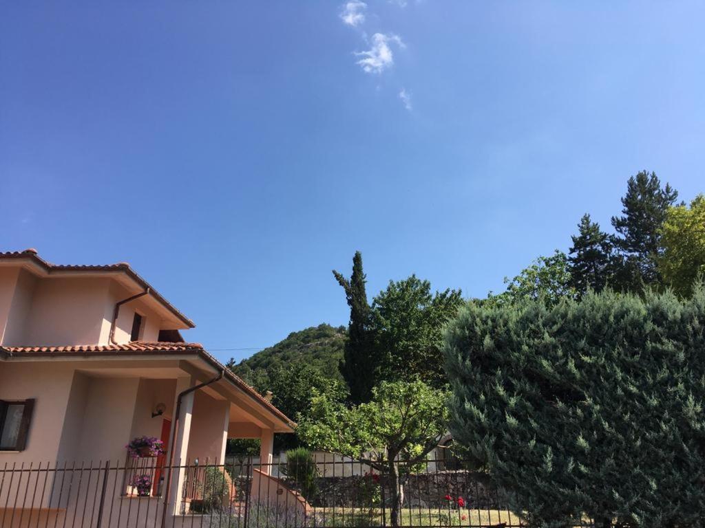 Villa Rosa Caporciano Экстерьер фото